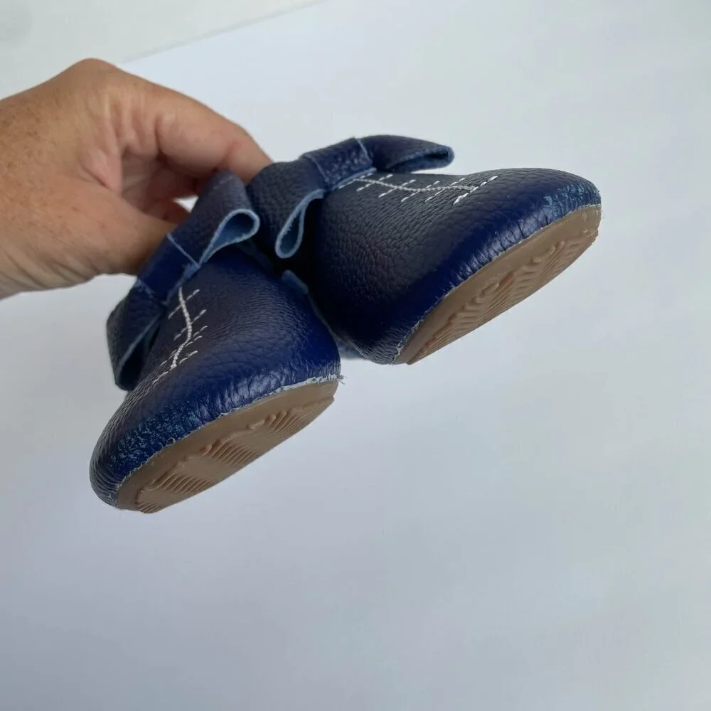 NEW‎ Monkey Feet Leather Blue Bow Moccasin Style Sandals Shoes - Size 2-3 Years